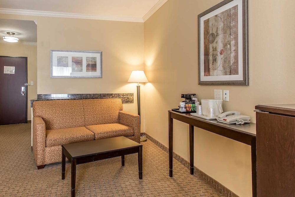 Comfort Suites Lawton Near Fort Sill Εξωτερικό φωτογραφία