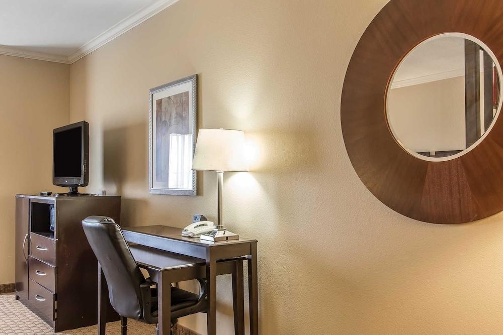 Comfort Suites Lawton Near Fort Sill Εξωτερικό φωτογραφία